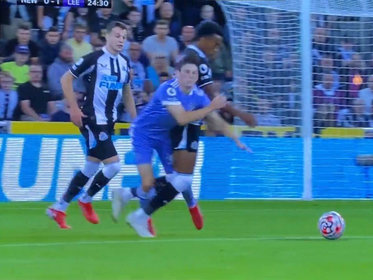 njukasl lids var oštetio za penal  