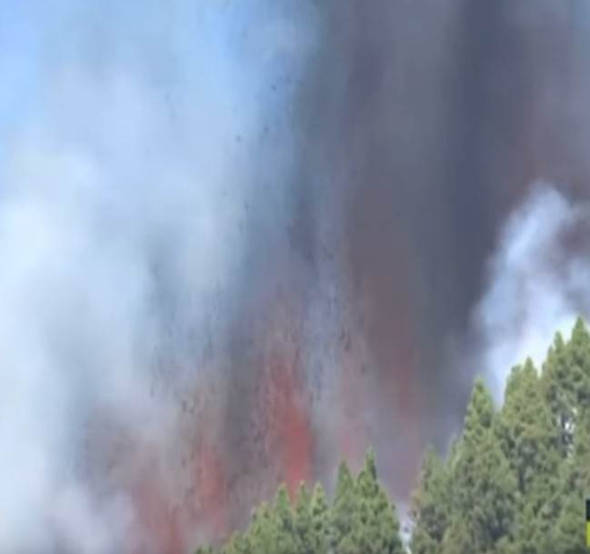 STRAVIČNE SCENE ERUPCIJE VULKANA U ŠPANIJI: Očekuju Se Razorni ...