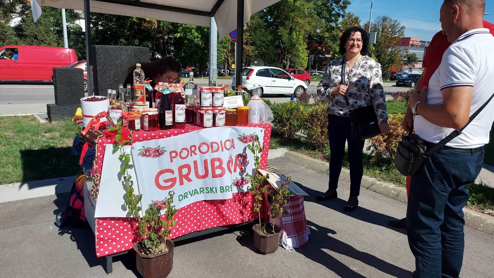  Dani drvarske drenjine u Banjaluci: Drenja se ne odbija! (VIDEO, FOTO) 