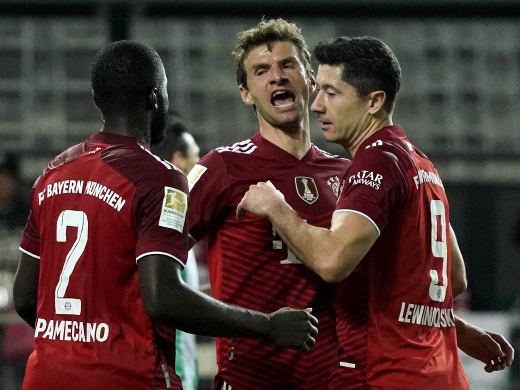  grojter firt - bajern minhen 1:3 kraj golgeterske serije roberta levandovskog 