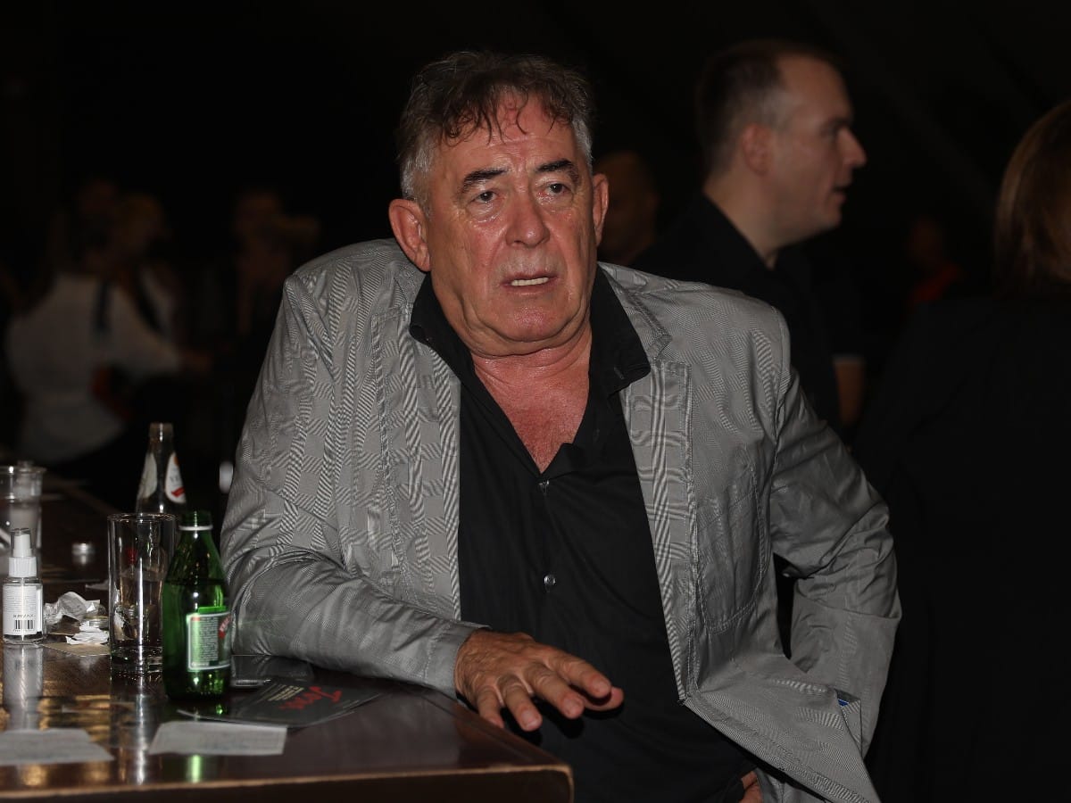 Mlađa djevojka Mime Karadžića 