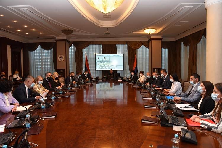  Vlada RS nakon tematske sjednice: Obezbijediti nezavisne potvrde kvaliteta medicinskog kiseonika 