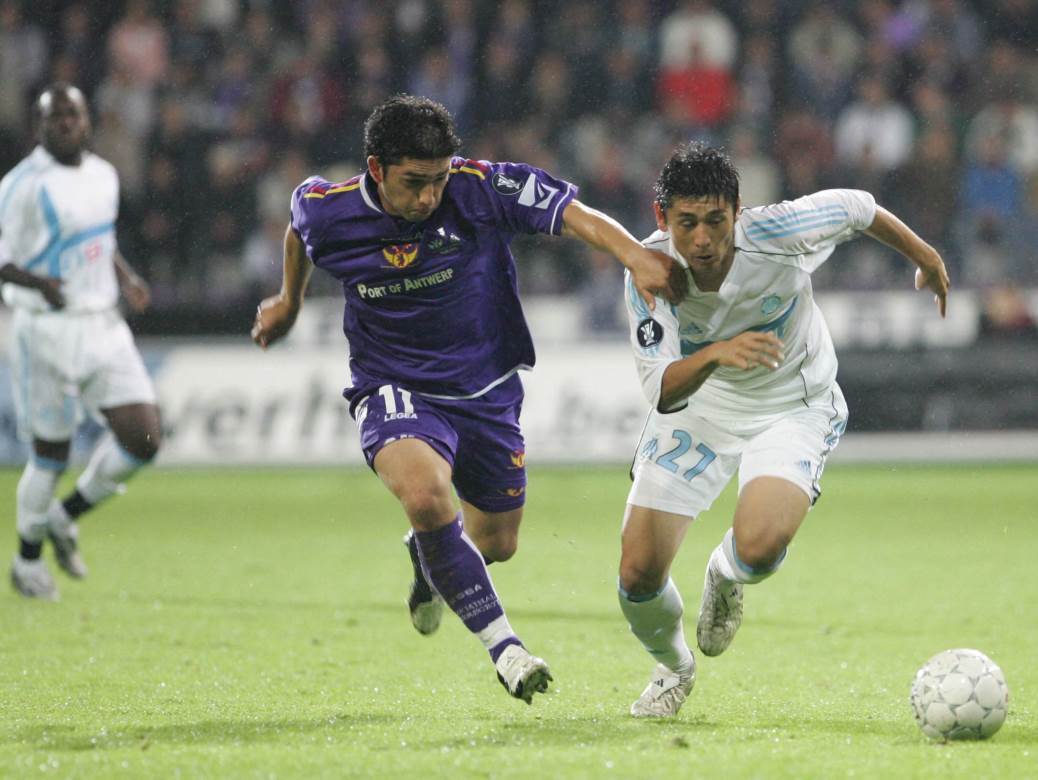  Turski-fudbaler-Sezer-Osturk-ubio-coveka 