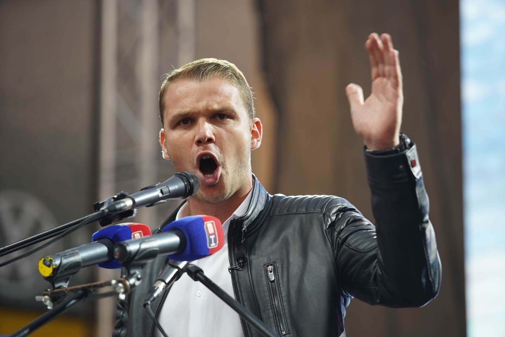  Nakon što su mu poručili da je nepoželjan zbog širenja virusa, oglasio se i Stanivuković... 