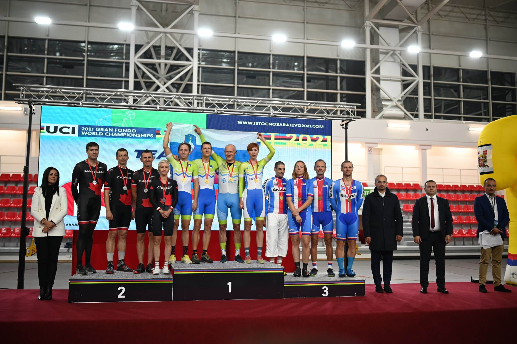  vjetsko-prvenstvo-u-amaterskom-biciklizmu-zlatna-medalja-ekipi-slovenije 