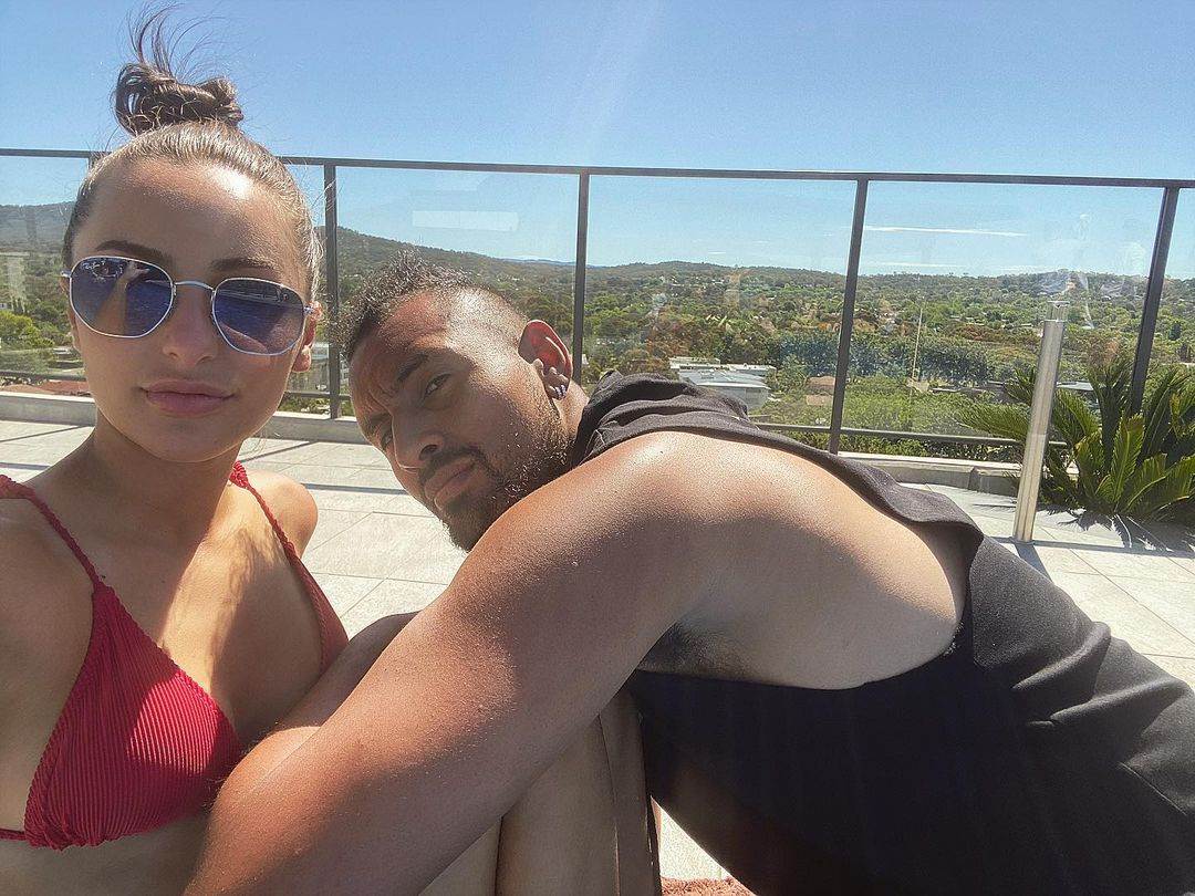  nik kirjos vrijeđao djevojku 