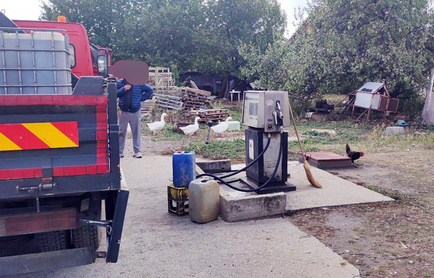  Zemunac napravio benzinsku pumpu u dvorištu, zaradio brdo novca 