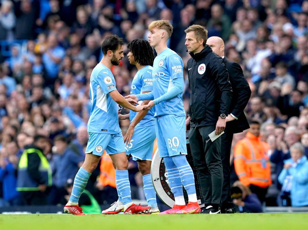  kol palmer igra dva meča za mančester siti u istom danu 