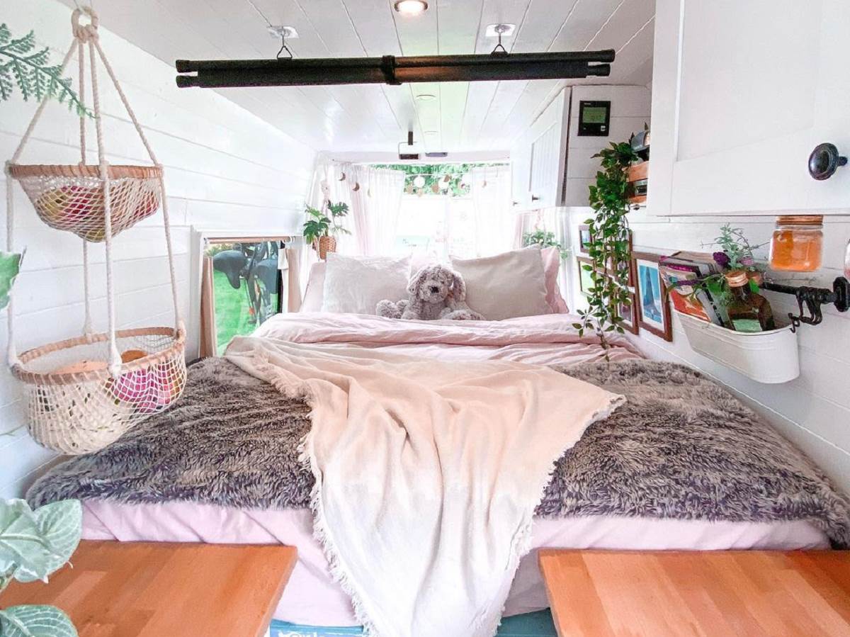  Odrekli su se luksuza i sada žive od 400 evra mjesečno: Uštede ogromnu sumu novca, a pritom uživaju u životu! (FOTO) 