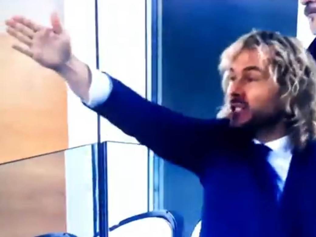  Pavel Nedved urlao na igrače 