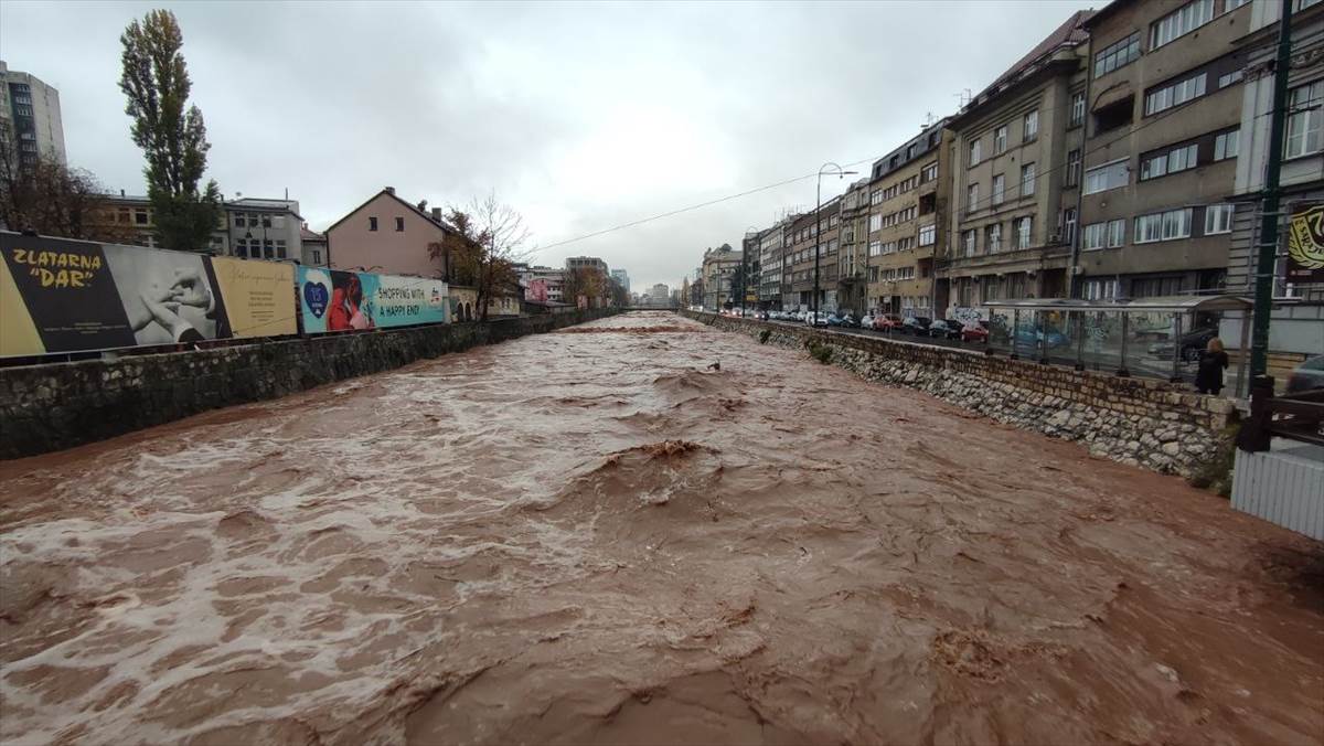 Sarajevo poplava | Info | Društvo