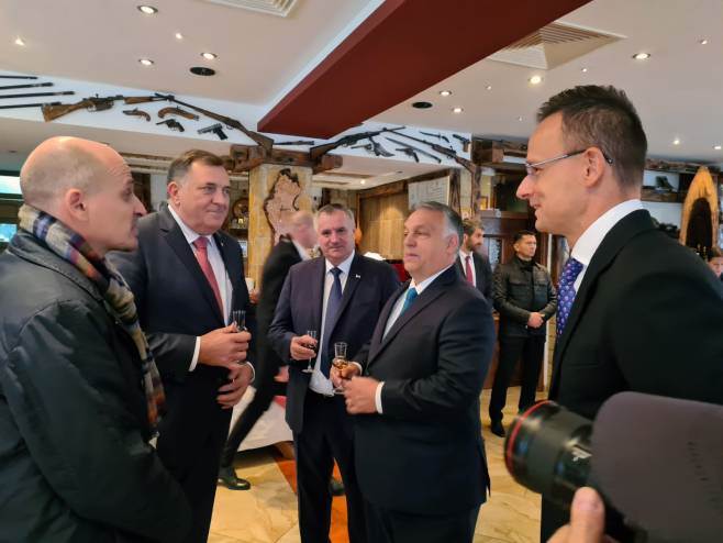  Orban razgovarao sa Dodikom i Viškovićem: Zahvalnost Mađarskoj zbog razumijevanja Srpske (FOTO) 