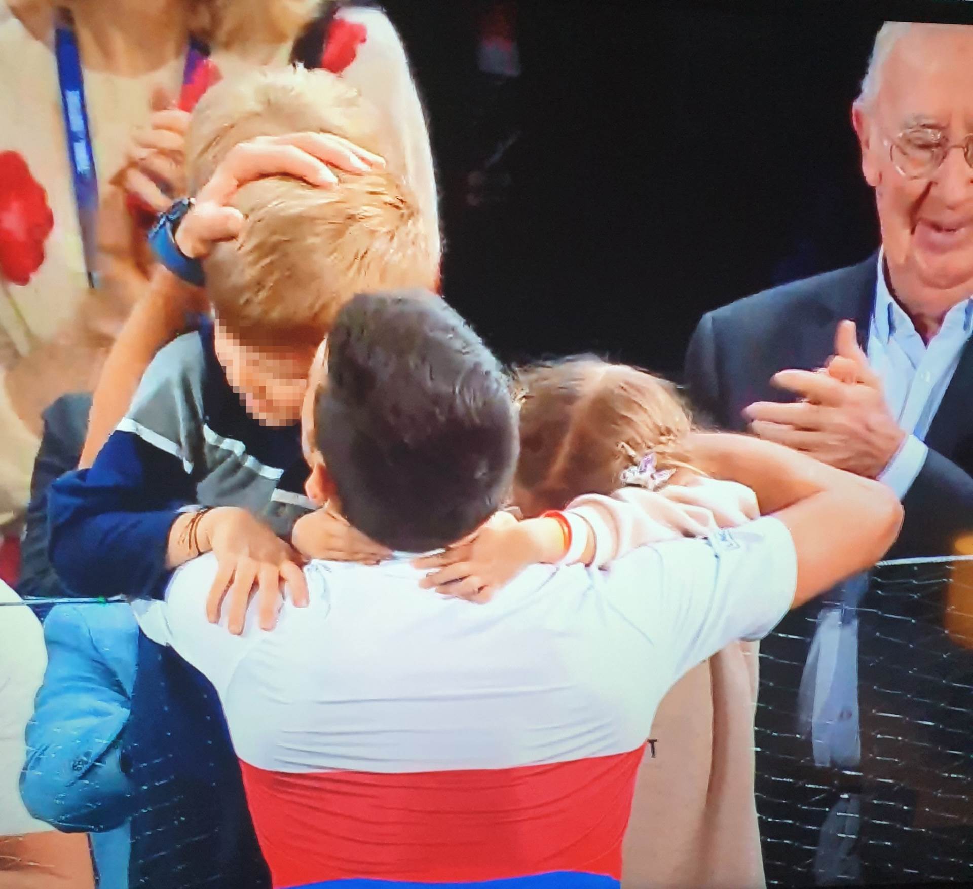  Deca-Novaka-Djokovica-Stefan-i-Tara-na-finalu-Pariza 
