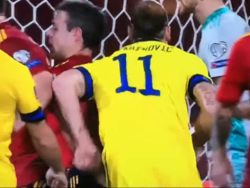  španija švedska zlatan ibrahimović udario protivnika  