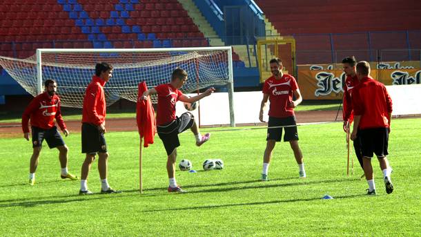  MONDO na treningu Zvezde (Foto)   