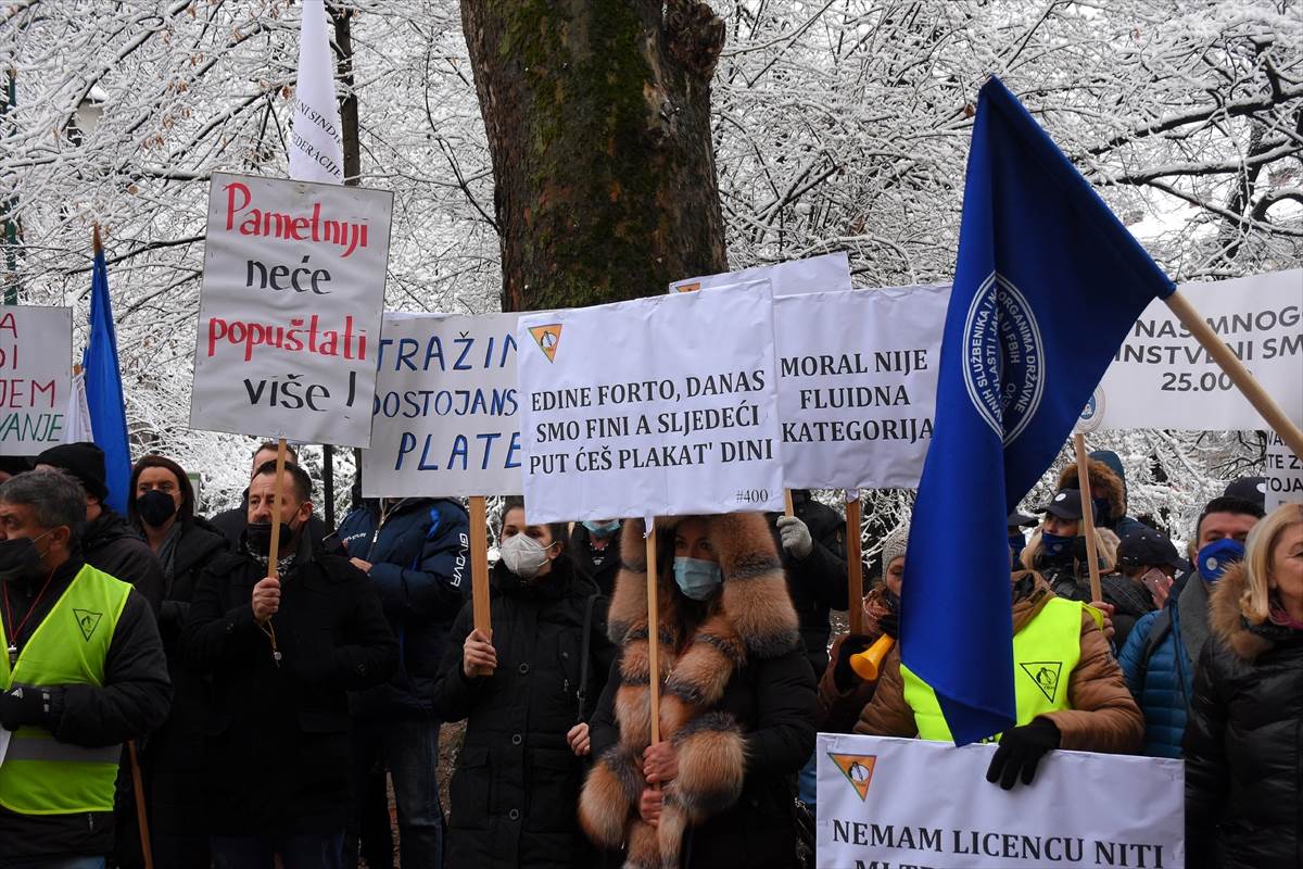  Štrajk upozorenja predstavnika osam sindikata u Kantonu Sarajevo 