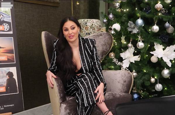 Ceca za MONDO: Kada ste javna ličnost morate biti kompletni (VIDEO) Ceca za MONDO: Kada ste javna ličnost morate biti kompletni (VIDEO)