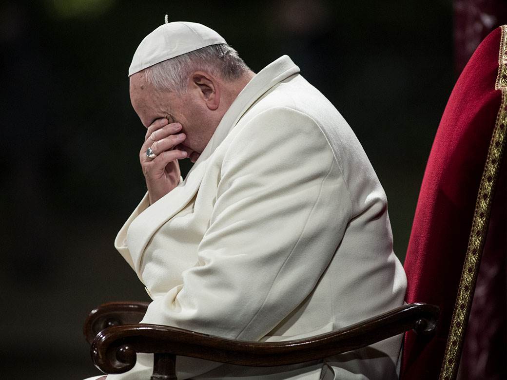  Papa Franjo o sveštenicima i pornografiji 