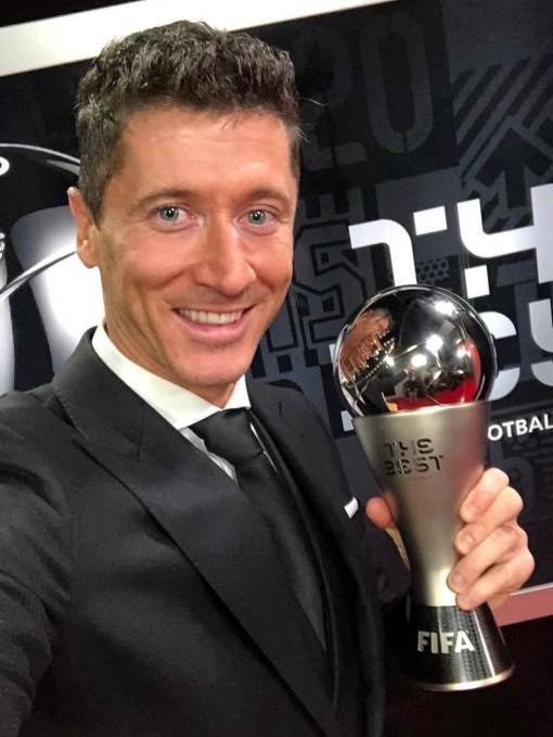 FIFA nagrada ya igra;a godine Robert Levandovski FIFA nagrada ya igra;a godine Robert Levandovski
