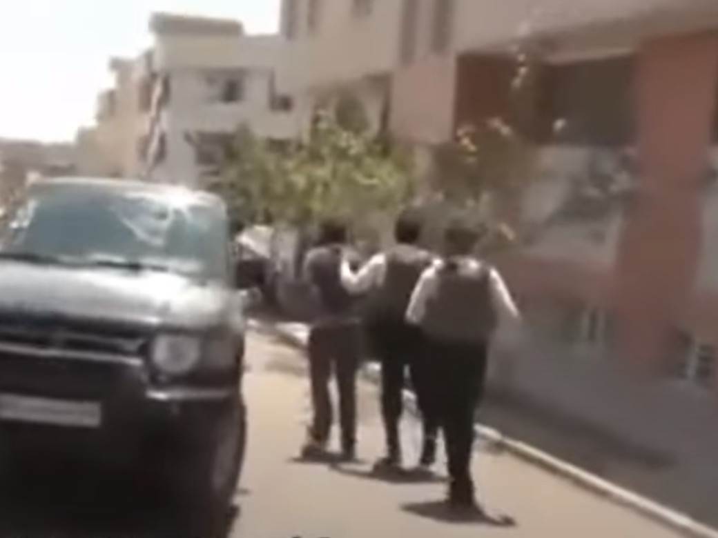  Iran muže ženi odrubio glavu 