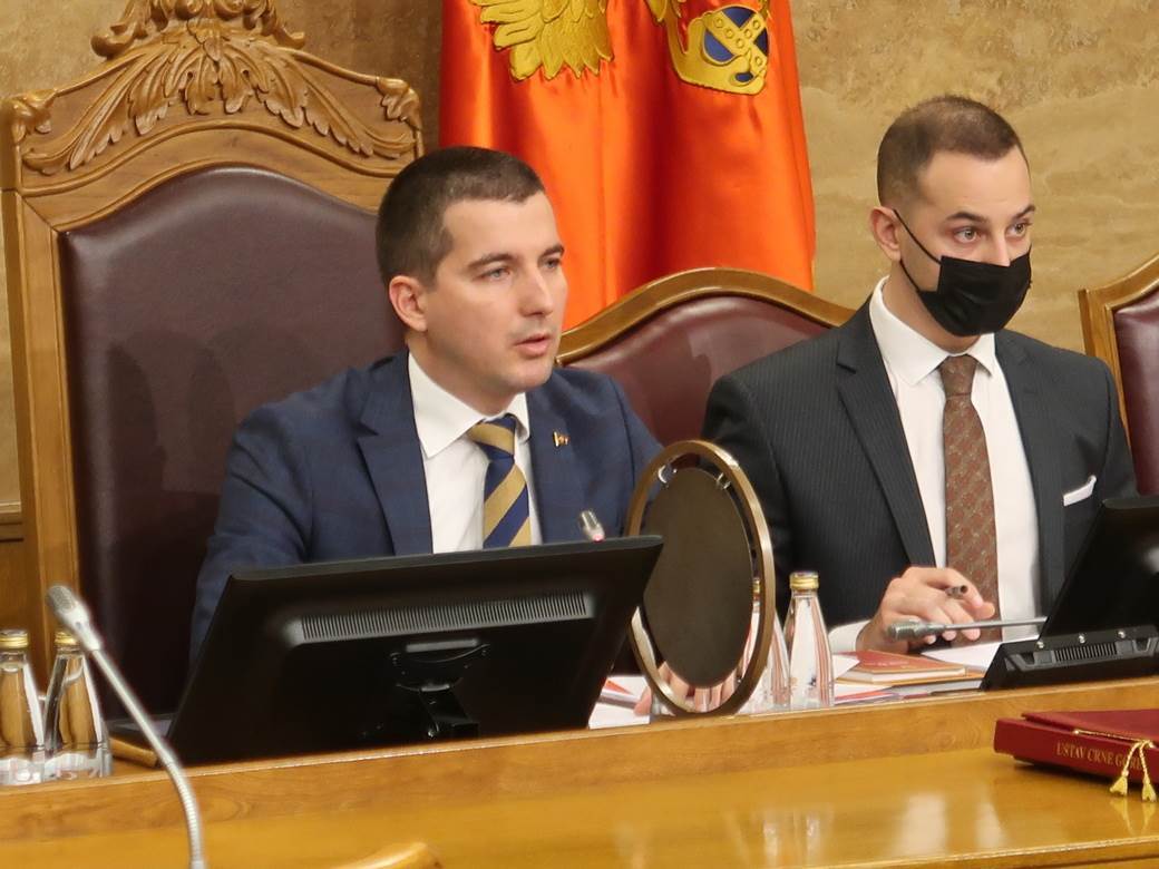  Smijenjen Aleksa Bečić: Parlament razriješio predsjednika Skupštine Crne Gore 