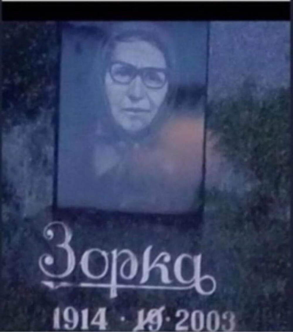 Baka Zorka koja je nadživjela samu sebe: O njenom spomeniku se i danas priča Baka Zorka koja je nadživjela samu sebe: O njenom spomeniku se i danas priča