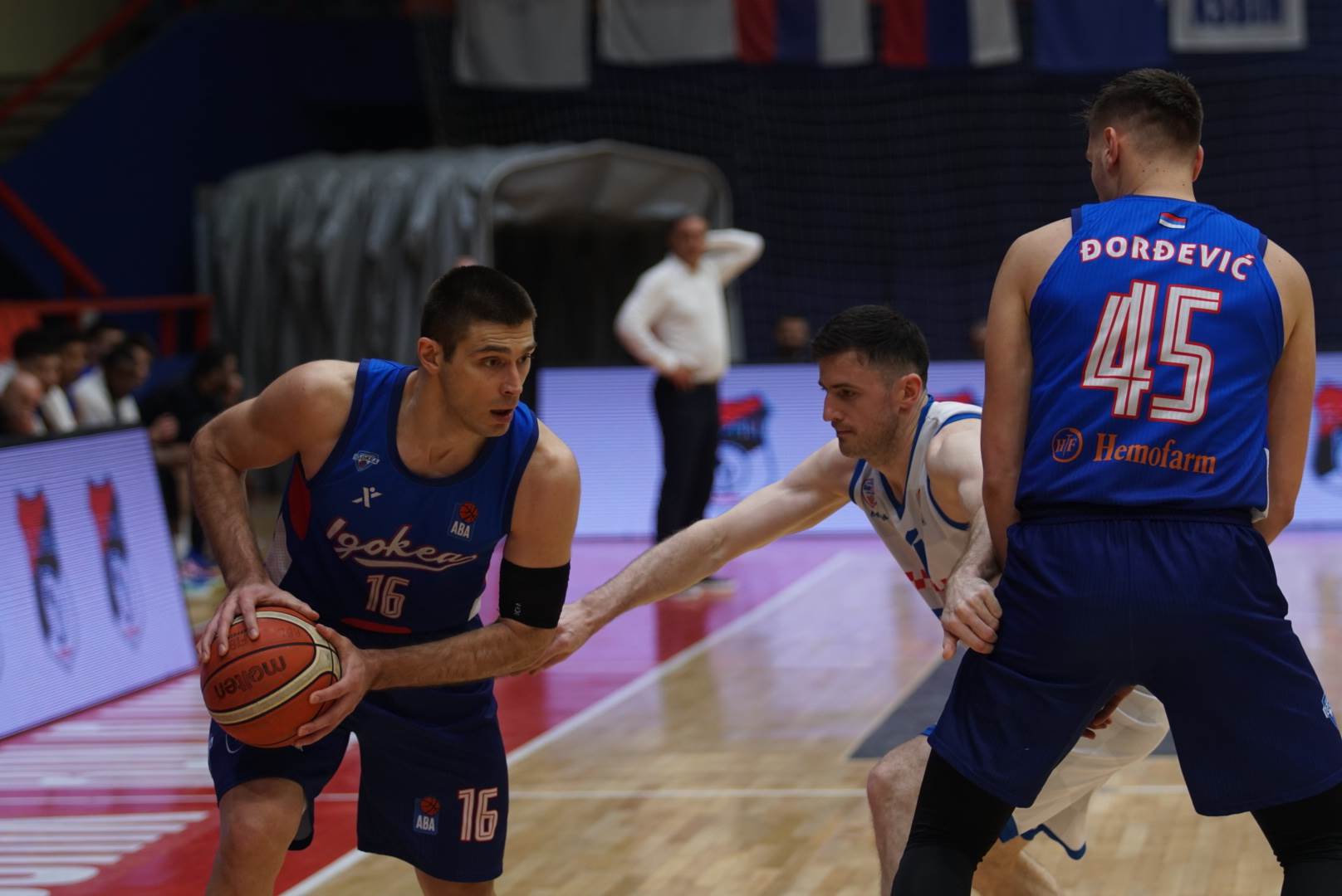 kk igokea m:tel osvajač kupa bih za sezonu 2021/22 foto kk igokea m:tel osvajač kupa bih za sezonu 2021/22 foto