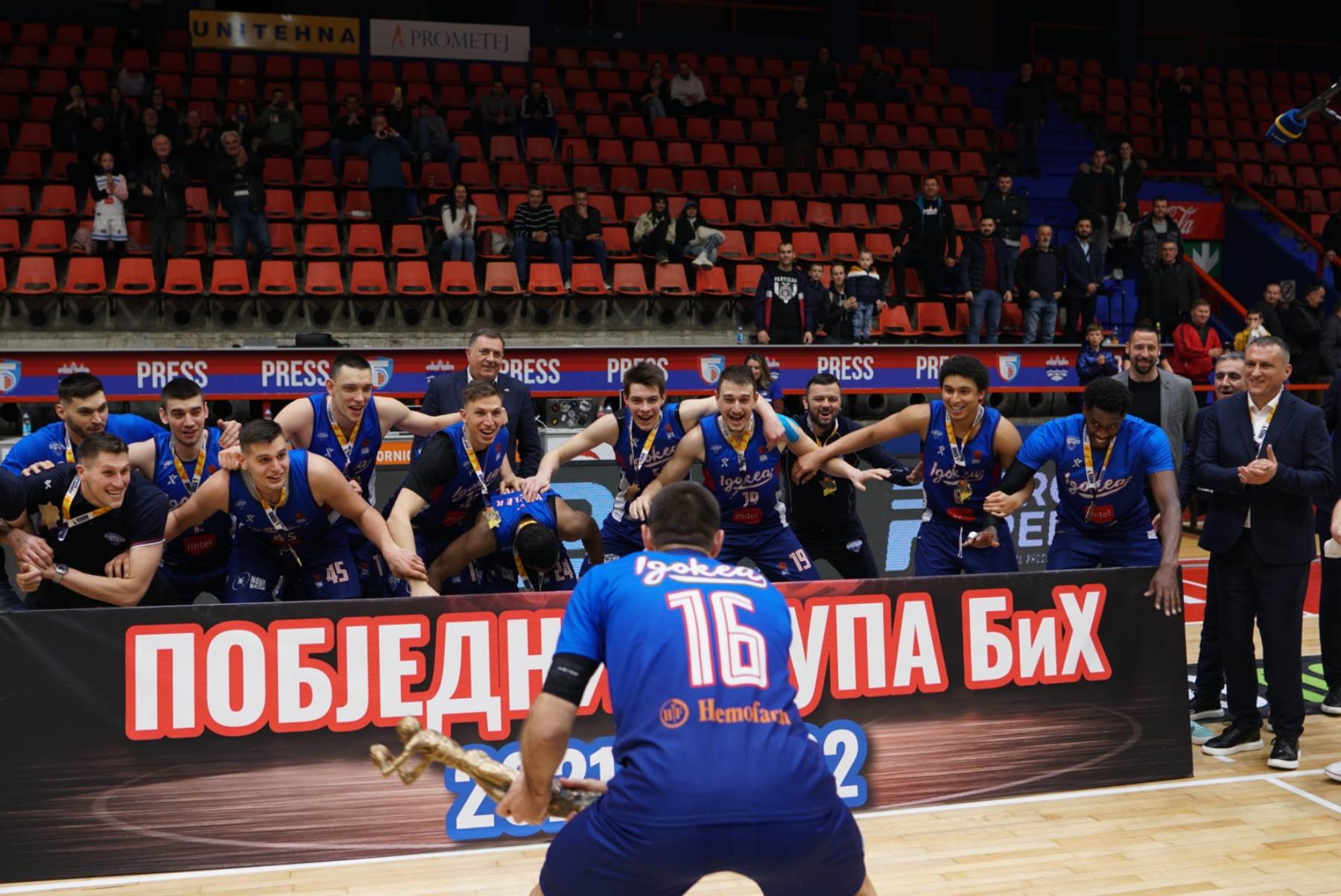 kk igokea m:tel osvajač kupa bih za sezonu 2021/22 foto - MONDO/Vedran Ševčuk kk igokea m:tel osvajač kupa bih za sezonu 2021/22 foto - MONDO/Vedran Ševčuk