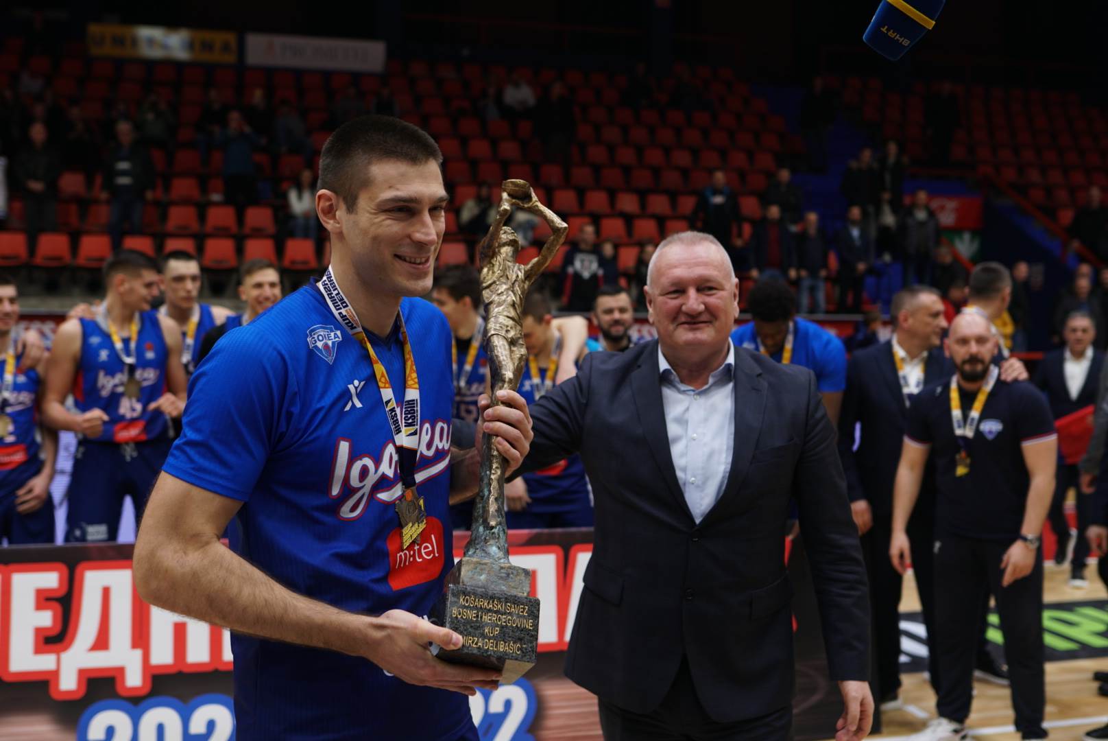 kk igokea m:tel osvajač kupa bih za sezonu 2021/22 foto - MONDO/Vedran Ševčuk kk igokea m:tel osvajač kupa bih za sezonu 2021/22 foto - MONDO/Vedran Ševčuk