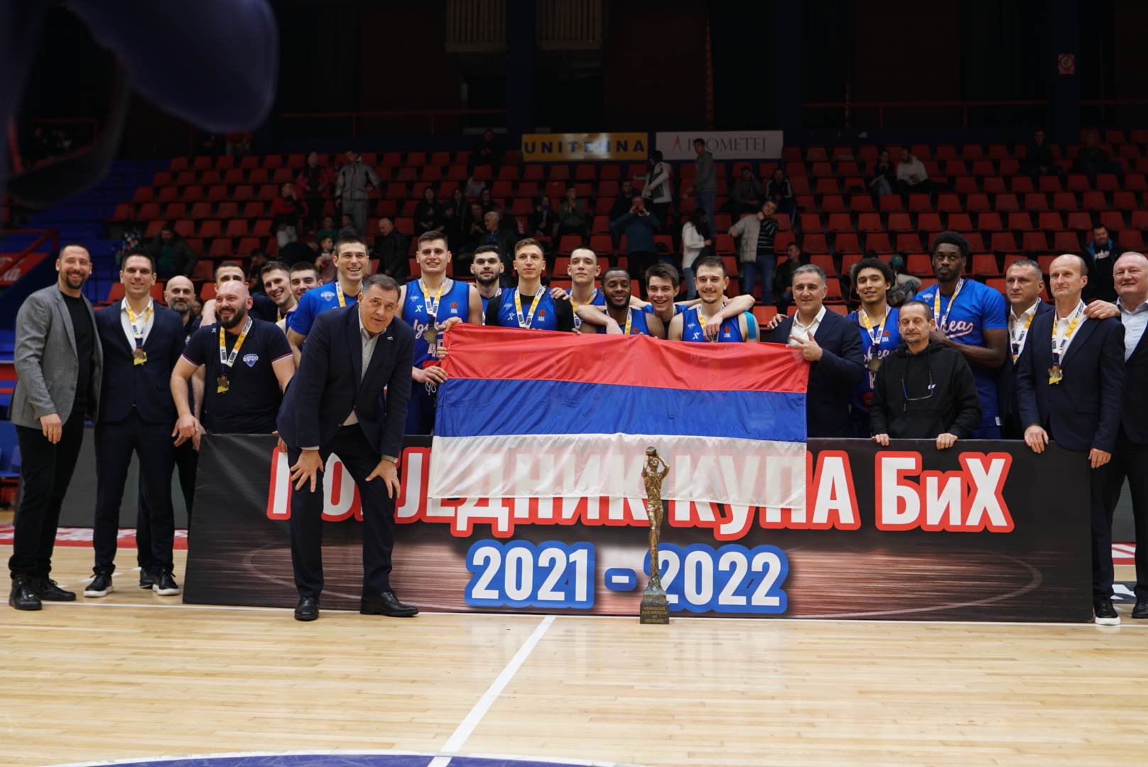 kk igokea m:tel osvajač kupa bih za sezonu 2021/22 foto - MONDO/Vedran Ševčuk kk igokea m:tel osvajač kupa bih za sezonu 2021/22 foto - MONDO/Vedran Ševčuk