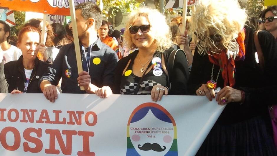  Marina Perazić: Nisam gej, ali pevam na paradama 