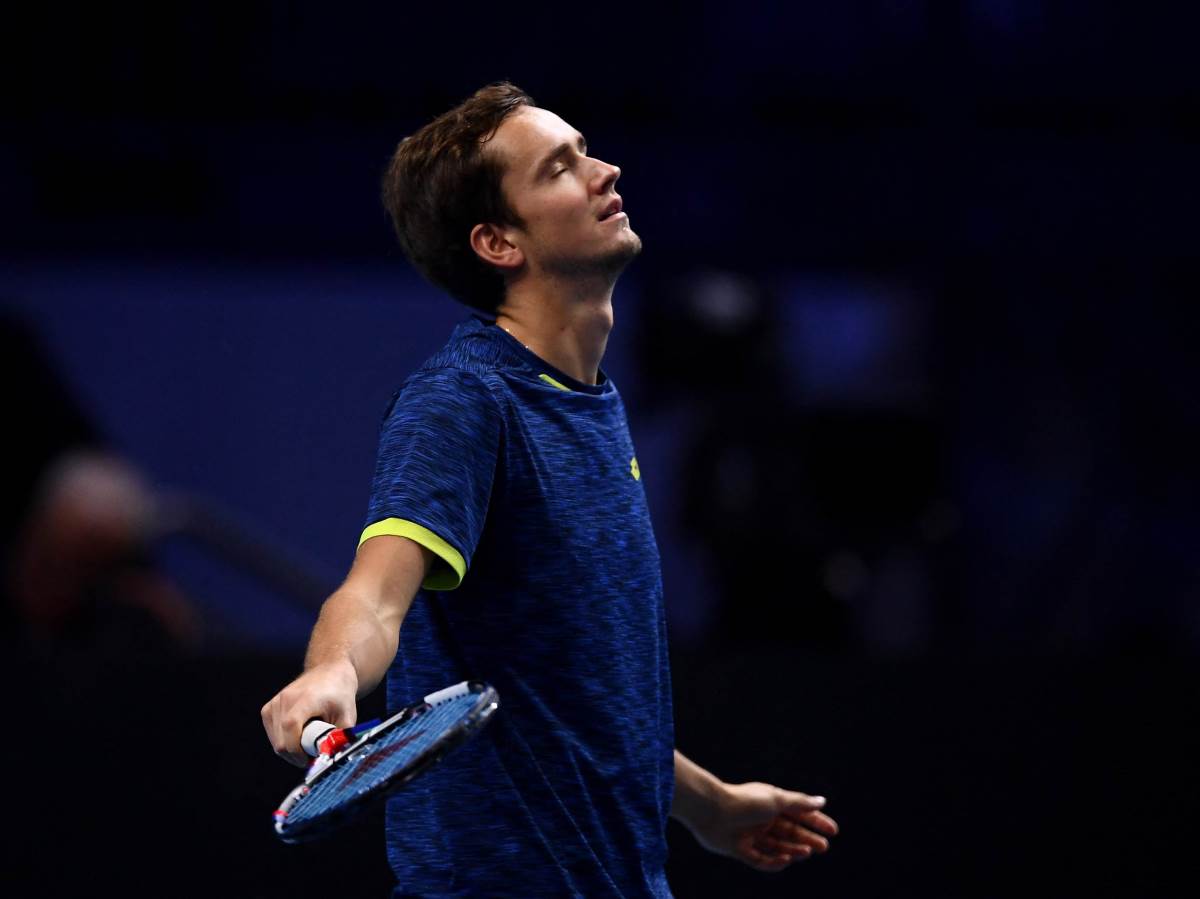  Novak-Djokovic-opet-prvi-na-svetu-Monfis-pobedio-Medvedeva 
