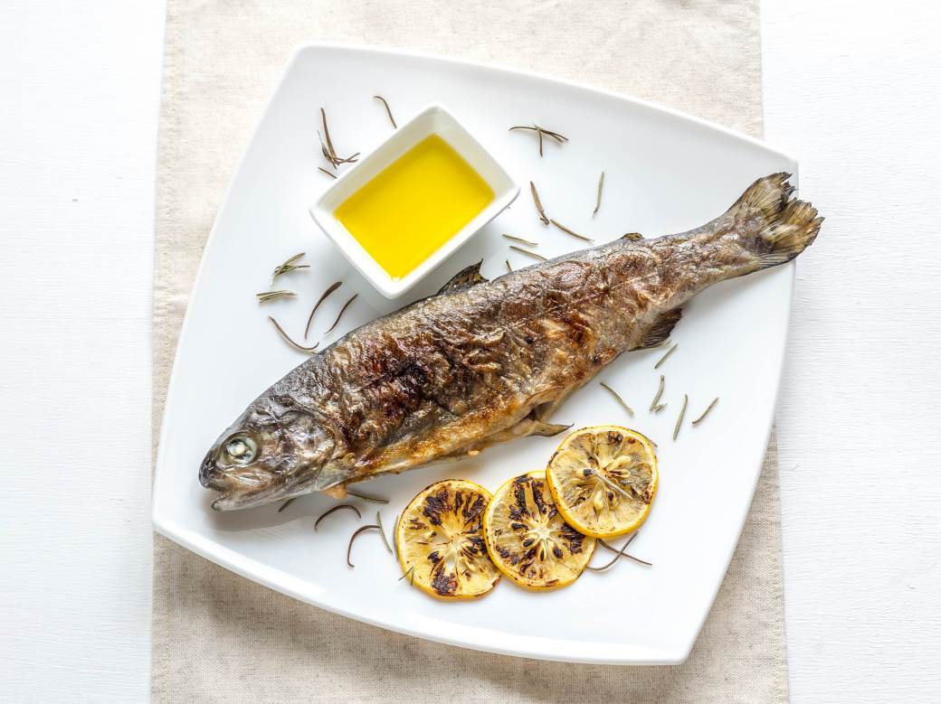  grilled-trout-with-lemon-and-rosemary-2021-08-26-17-15-08-utc.jpg 