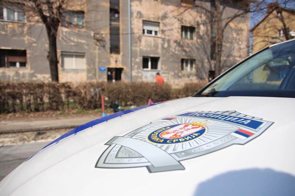  Novi Sad: Uhapšen muškarac koji je ranio djevojku iz puške 