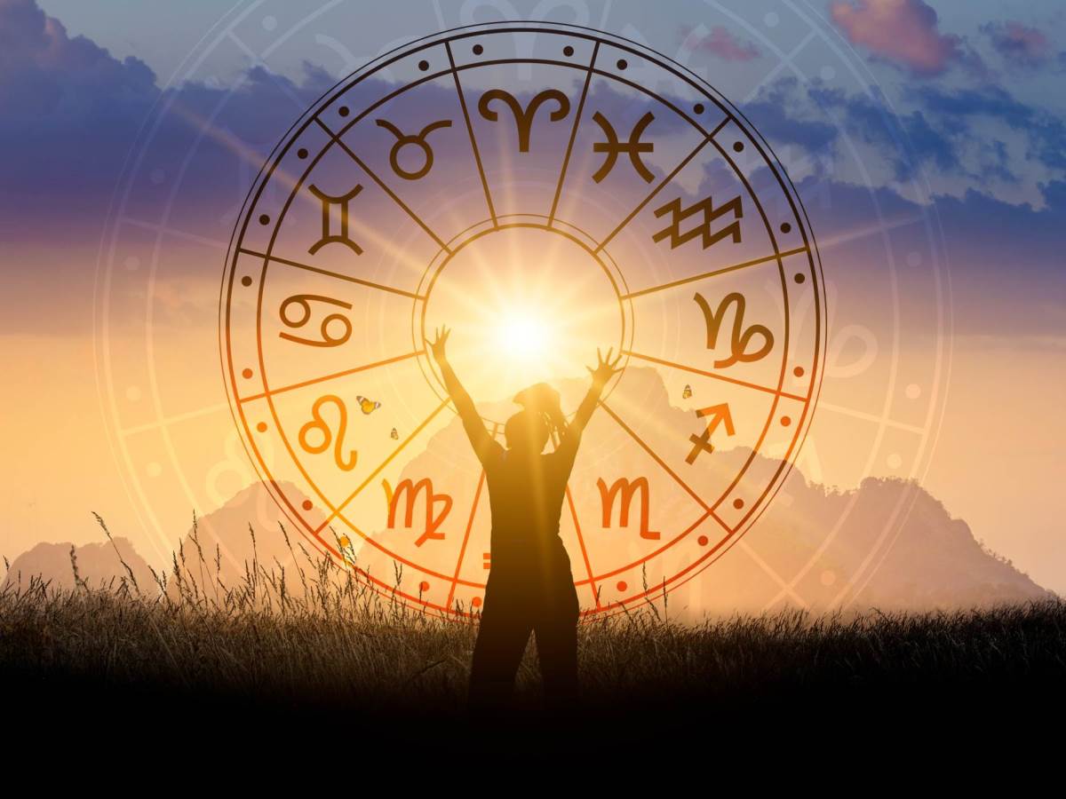  zodiac-signs-inside-of-horoscope-circle-astrology-and-horoscopes-concept_t20_RJbv3d.jpg 