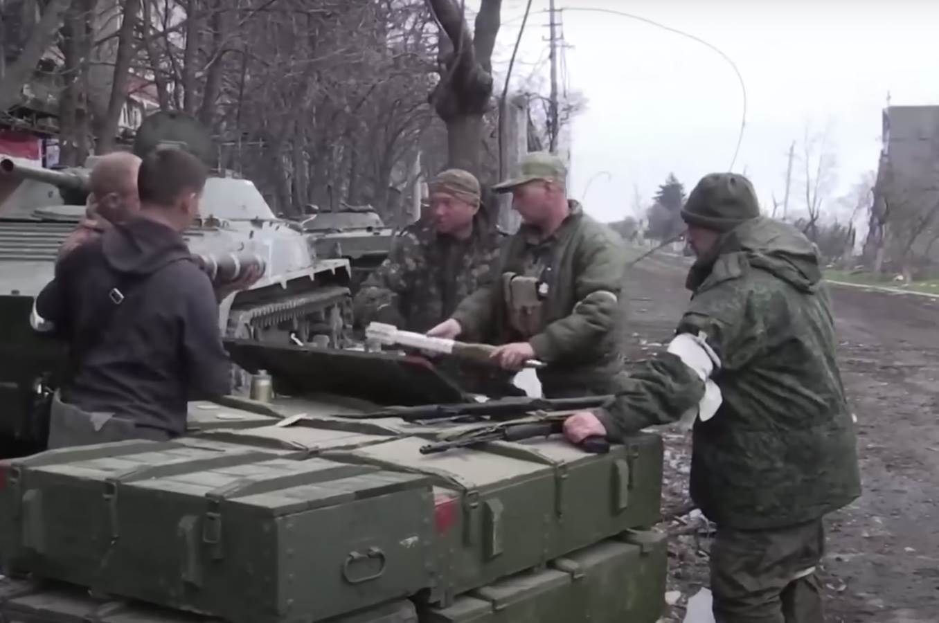  Rusija spremna da dozvoli borcima da napuste čeličanu u Marijupolju 