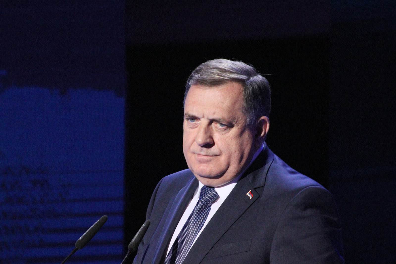 Dodk optužuje SAD da kreiraju lažnu krizu u BiH Dodk optužuje SAD da kreiraju lažnu krizu u BiH