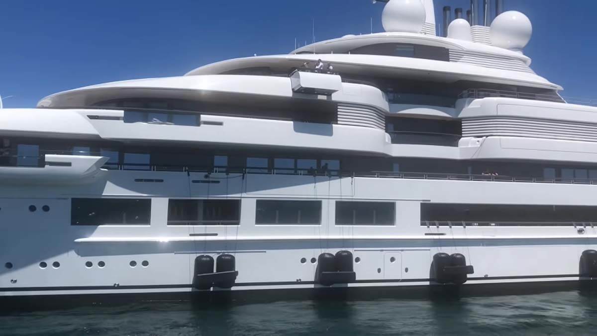 Zamrznuta imovina ruskih oligarha vrijedna 30 milijardi dolara Zamrznuta imovina ruskih oligarha vrijedna 30 milijardi dolara