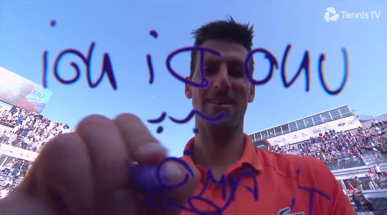  Novak-Djokovic-poruka-na-italijanskom 