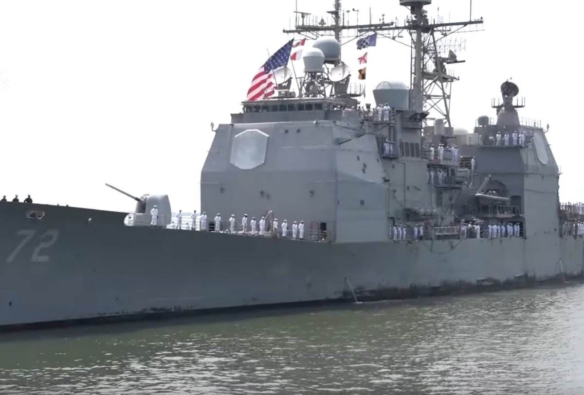  Amerika poslala brod između Kine i Tajvana 