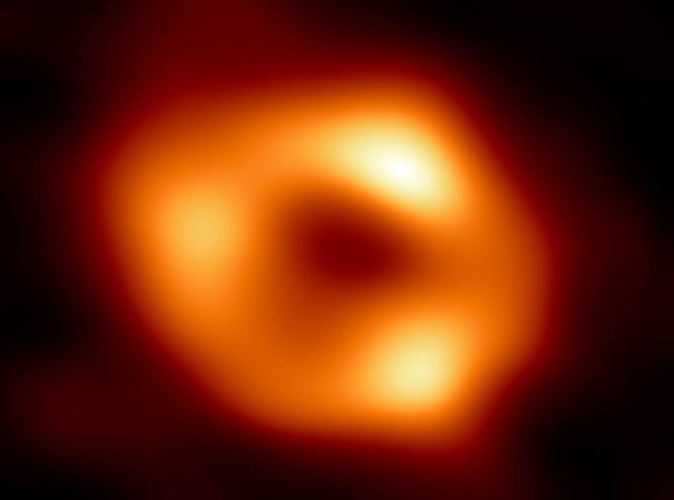  Fotografija crne rupe u sredini Mliječnog puta 
