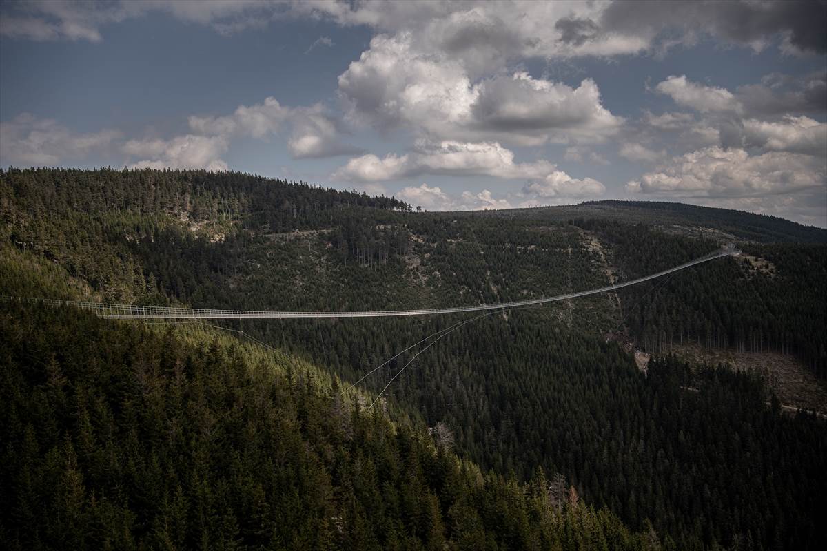  Češka otvorila najduži viseći most na svijetu 