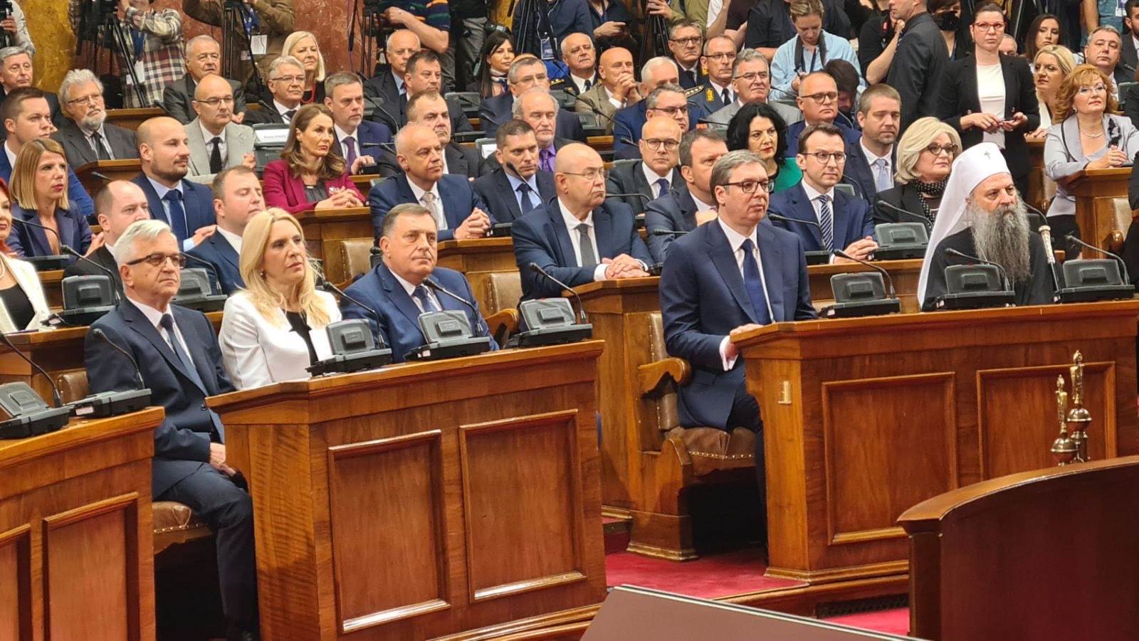  Dodik na polaganju zakletve Aleksandra Vučića 