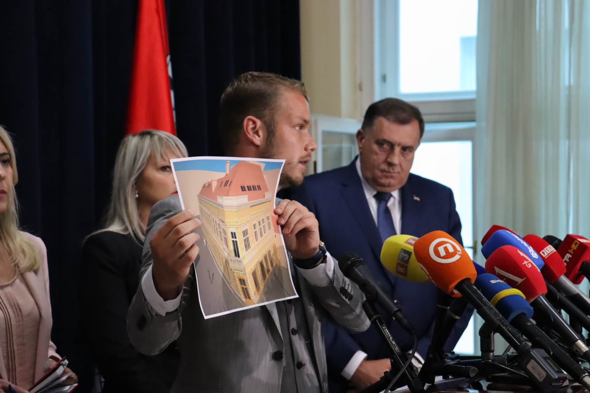  Dodik Višković Cvijanovićeva na sastanku sa Draškom Stanivukovićem 
