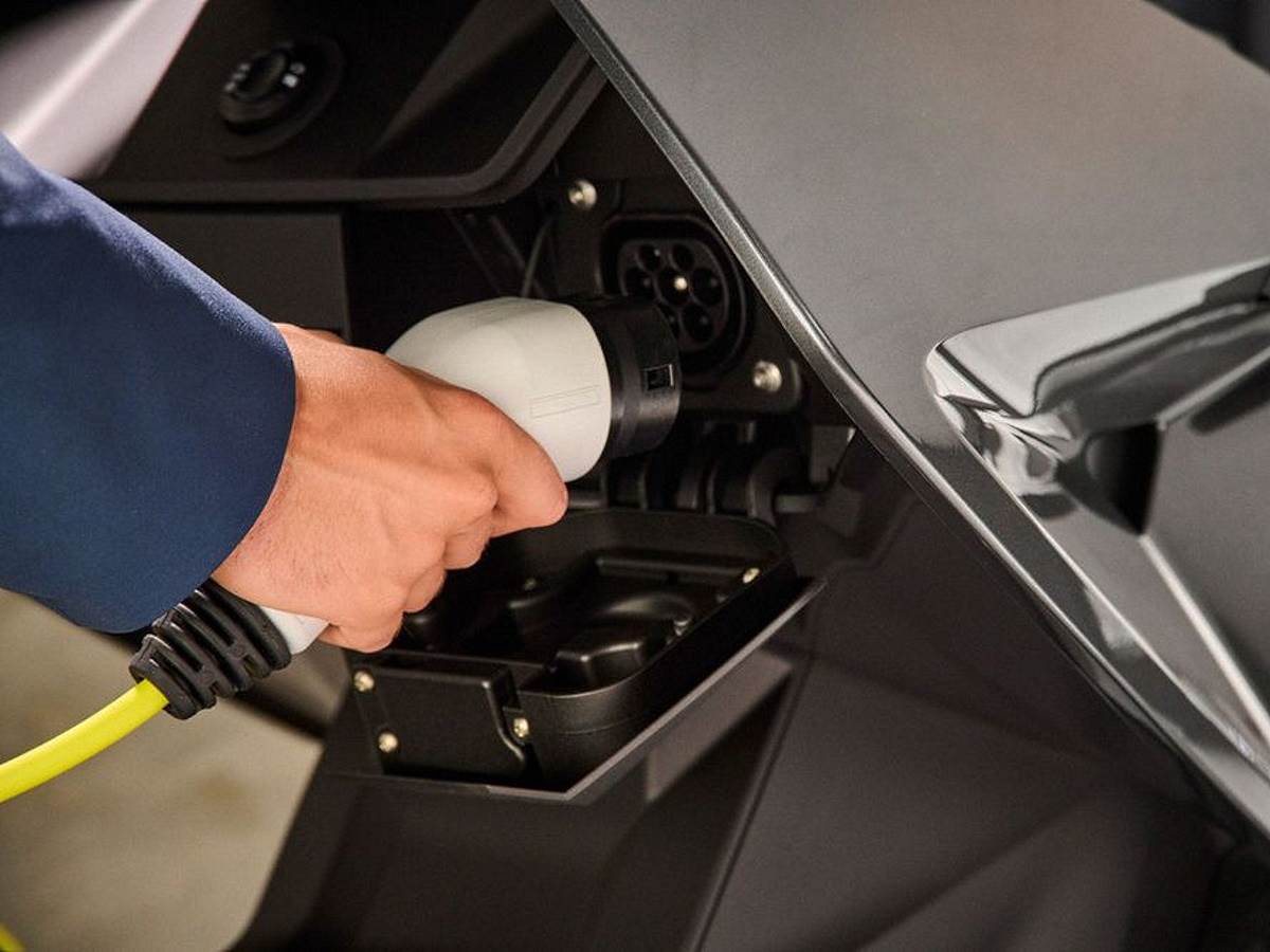  Zabrana prodaje automobila na benzin  i dizel 