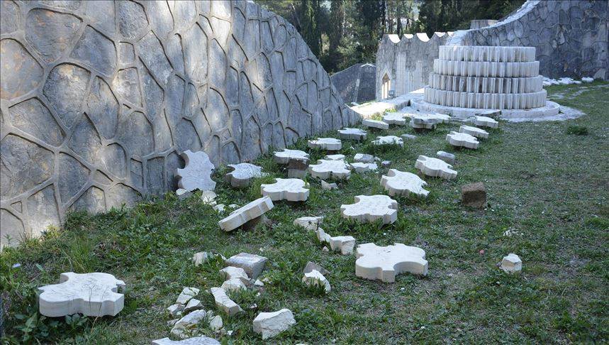  uništeno partizansko groblje u Mostaru 
