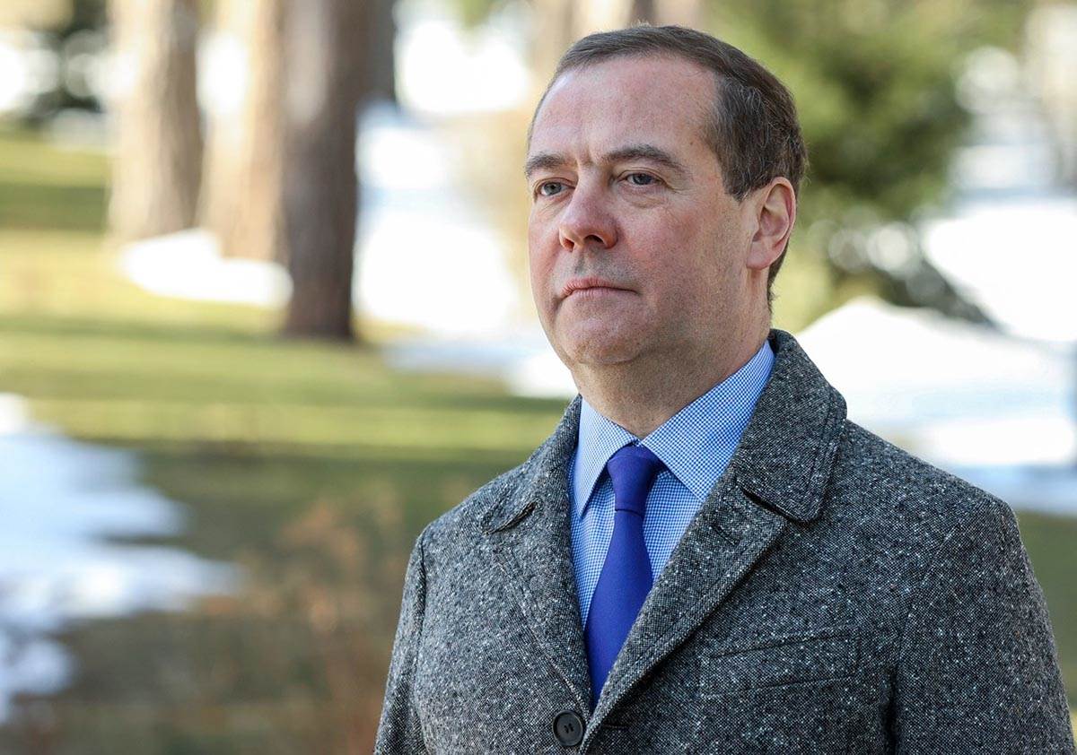  Medvedev nazvao NATO "Kriminalnim entitetom" 