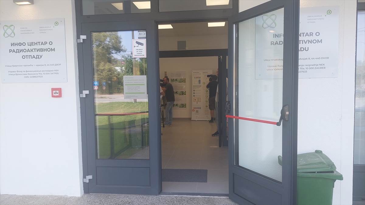 Informativni centar za odlaganje radioaktivnog otpada u Dvoru Informativni centar za odlaganje radioaktivnog otpada u Dvoru