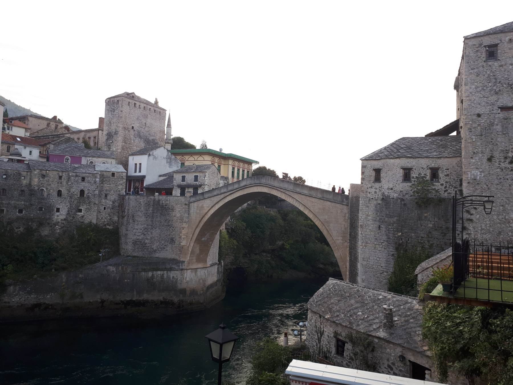  Stranac skočio sa Starog mosta u Mostaru 