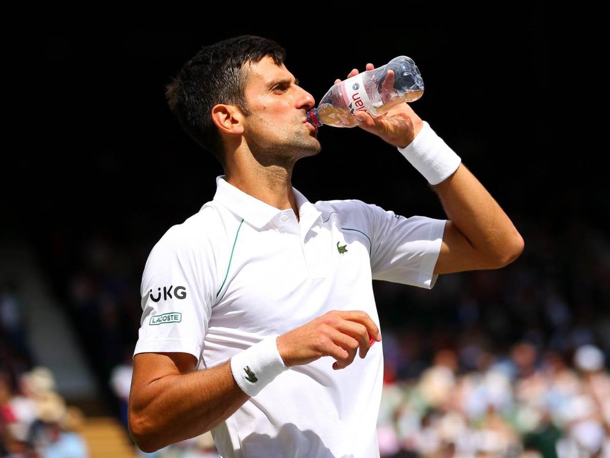  Novak-Djokovic-popio-sve-tablete-svijeta-zbog-povrede 